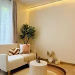Chic Cosy Calm - Monparnasse
